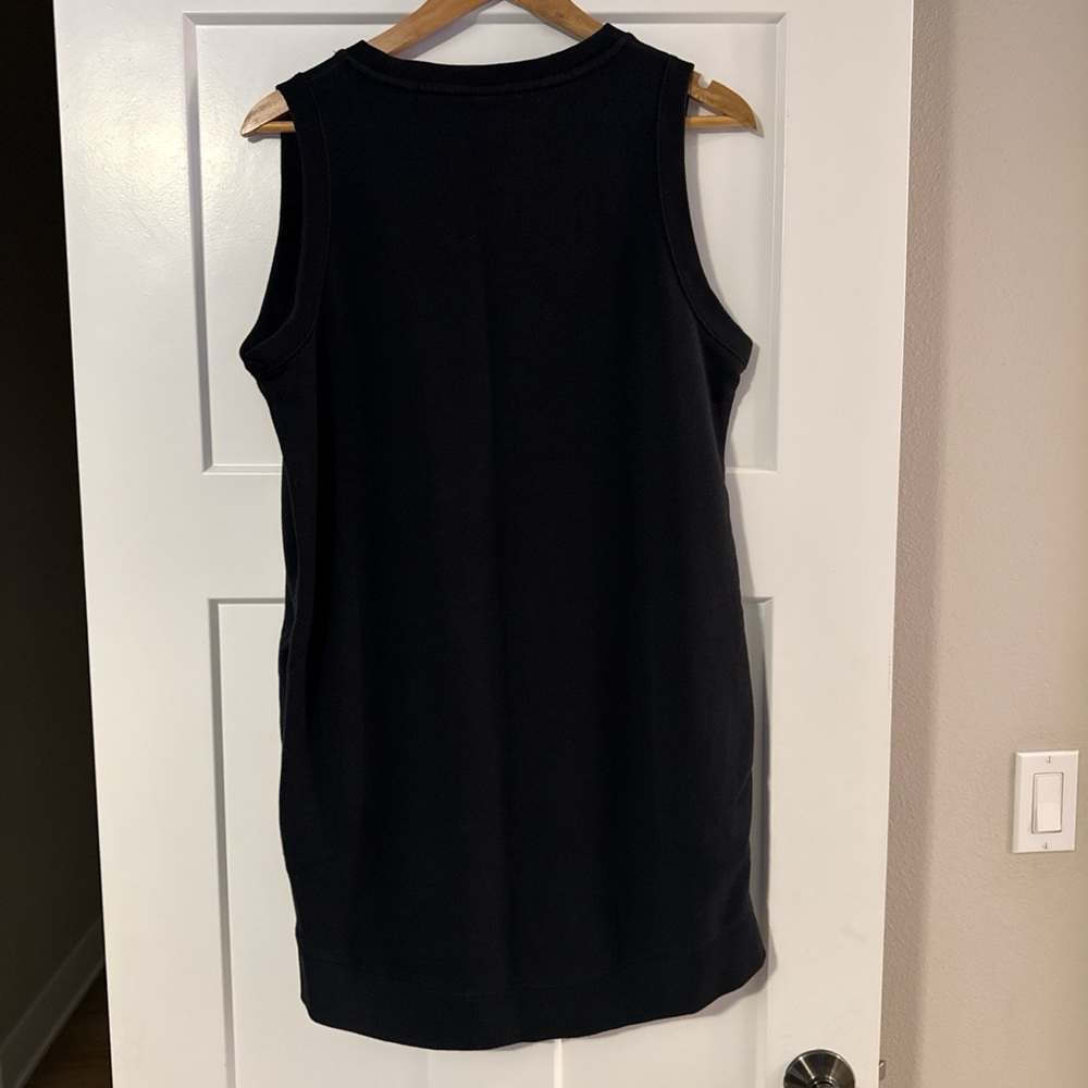 Nike Black and White Graphic Dress - Picture 4 of 4